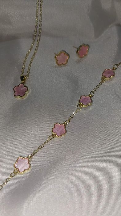 Комплект 3в1 – Колие, обеци и гривна + подаръчна кутия