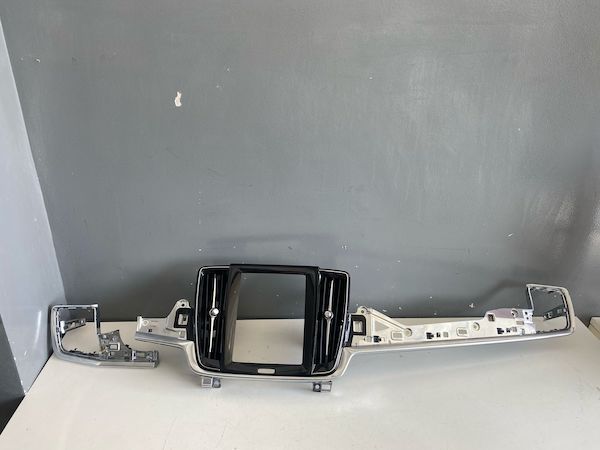 Ornament cromat grile aerisire cu iluminare S90 V90 31403974 31417211 31389468 31417207 31389466