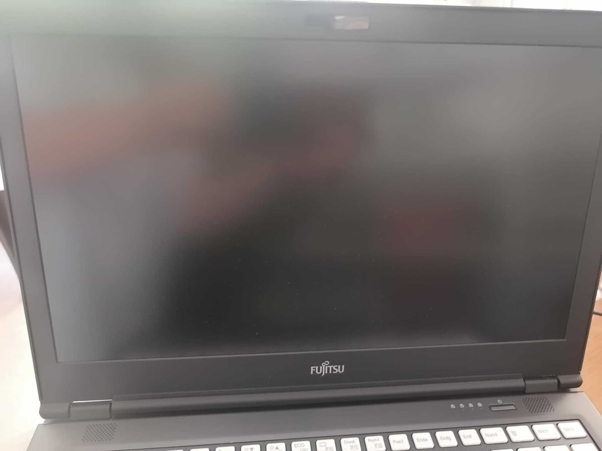 Fujitsu lifebook U758