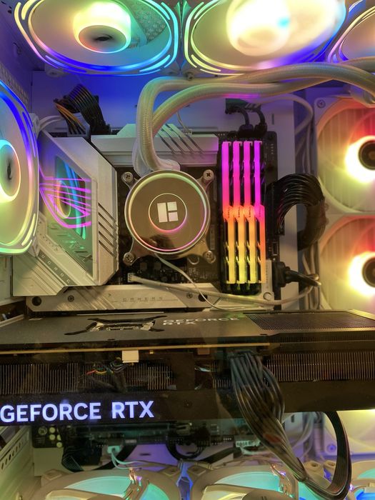 De vanzare Rtx 4080 16GB