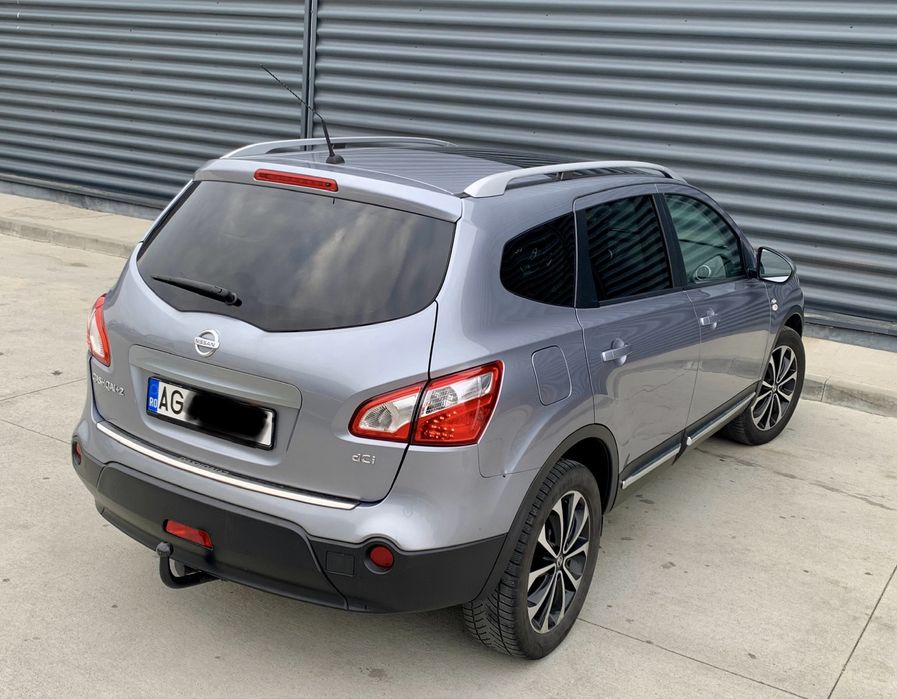Nissan Qashqai + 2 4x4 Tekna / 2.0 dci / Automat /7 Locuri / Navi