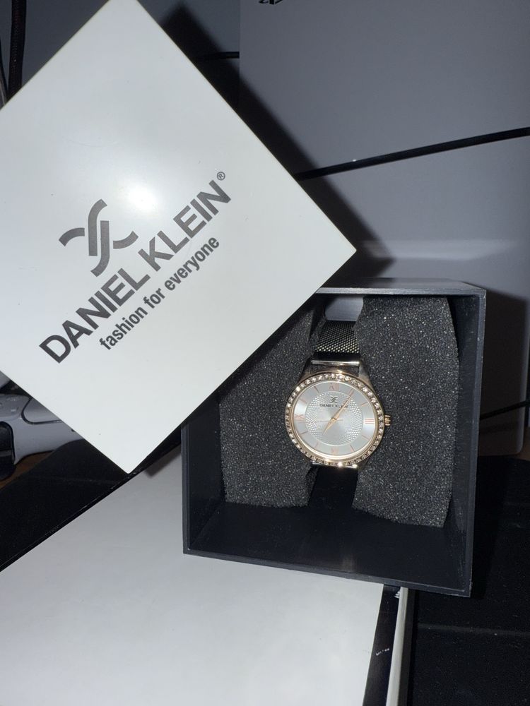 Часовник Daniel Klein