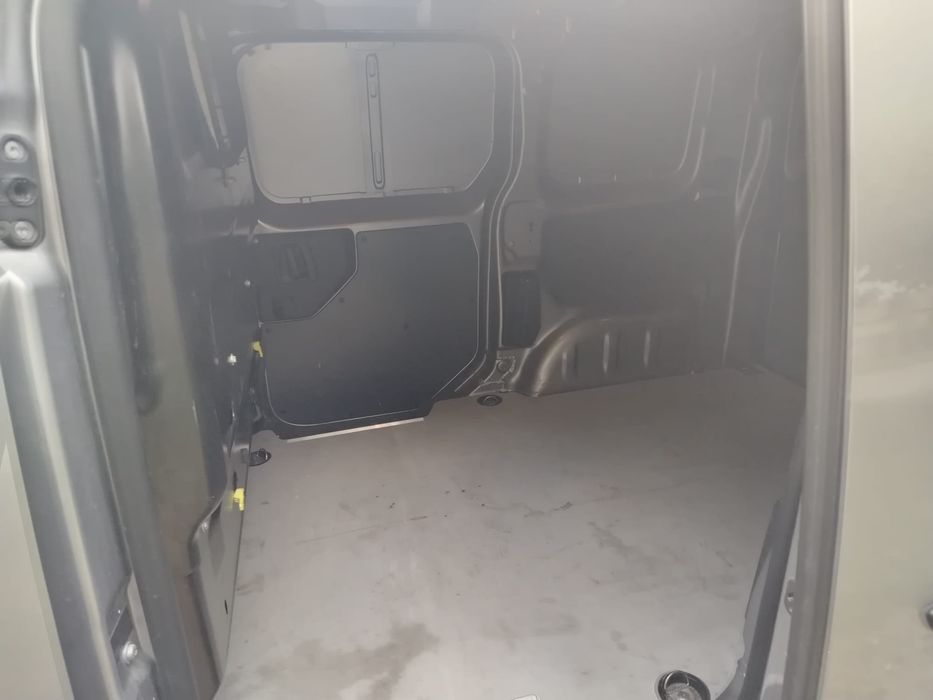 Vând Peugeot Expert 2021 1,5 Diesel 120 CP euro 6
