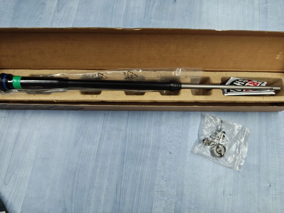 Rockshox charger RC