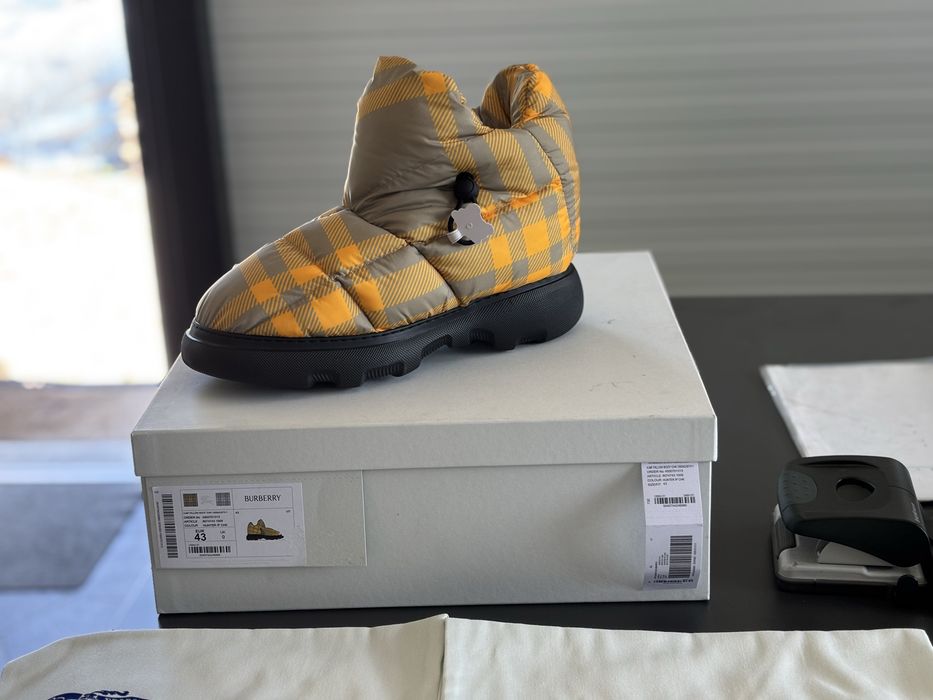 Ghete Burberry noi,originale 100%!