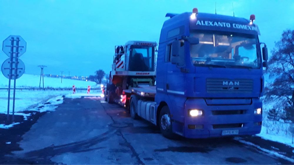 Transport agabaritic / special pentru combine agricole.