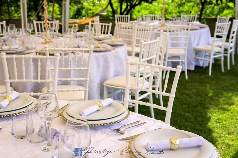 Inchiriez corturi pentru vreme rece - dimensiuni 8x4, 8x8, 16x4 m |