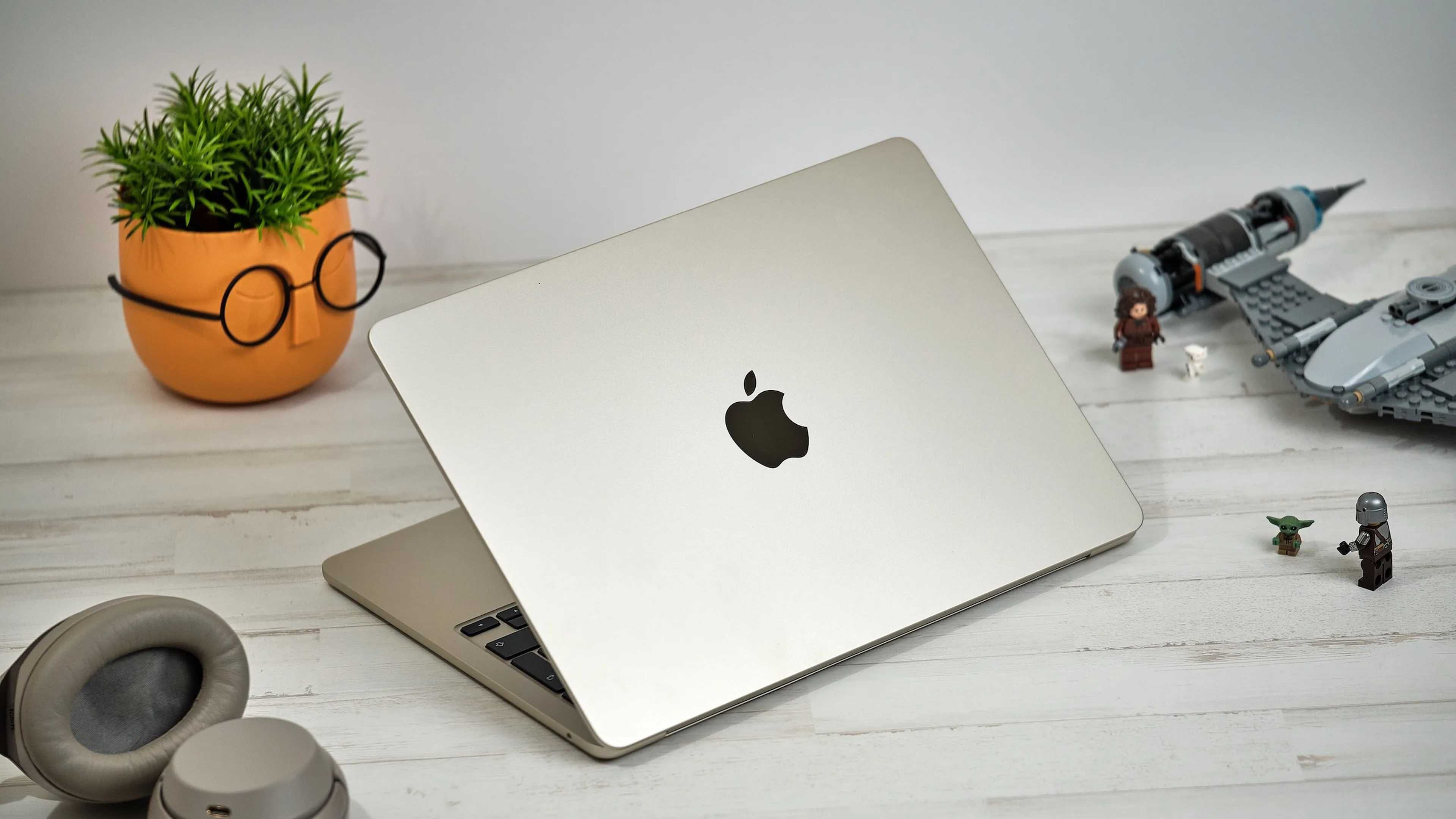 новый MacBook Air 13.6" M2 / 24Gb / 2Tb Starlight