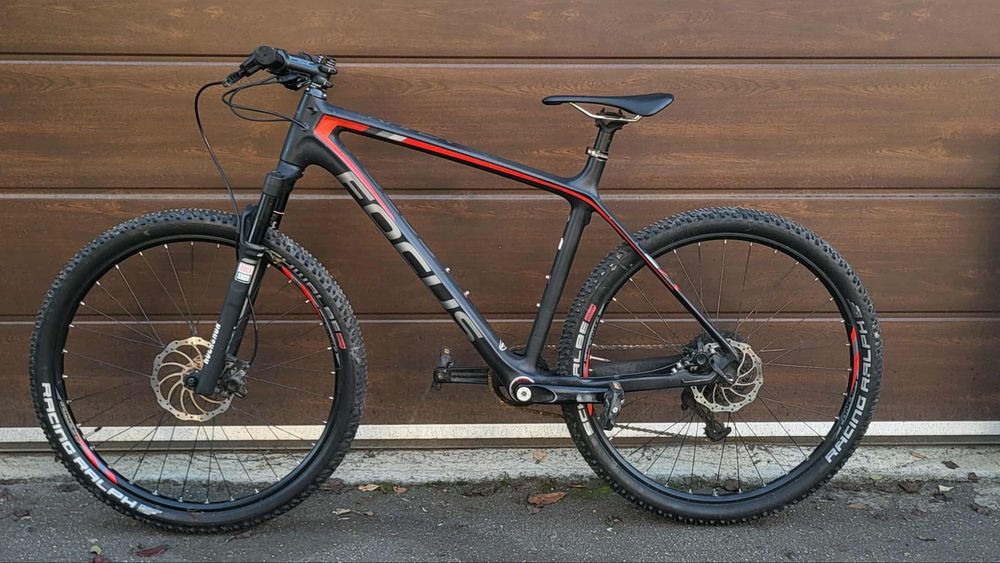 Vând mtb focus de carbon