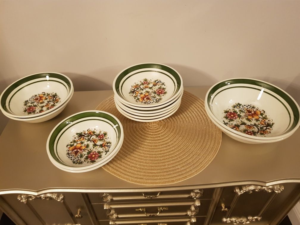 Set farfurii și boluri din ceramică italiană