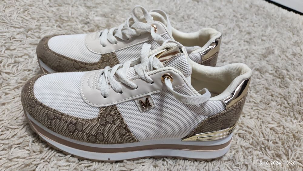 Adidas dama din piele