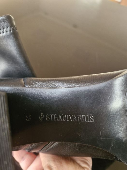 Продам новые сапожки, фирменные, размер 39-40