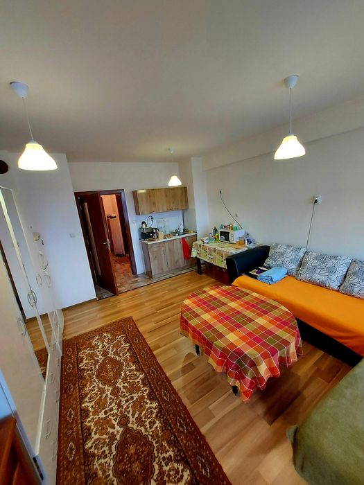 Дава се под наем Двустаен апартамент в Бургас, Възраждане - 60 кв.м за 408 € - Снимка #1