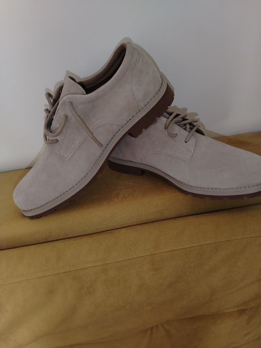 Vând ghete Timberland