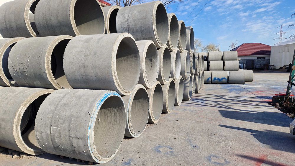 Masina pentru fabricat tuburi/ camine din beton