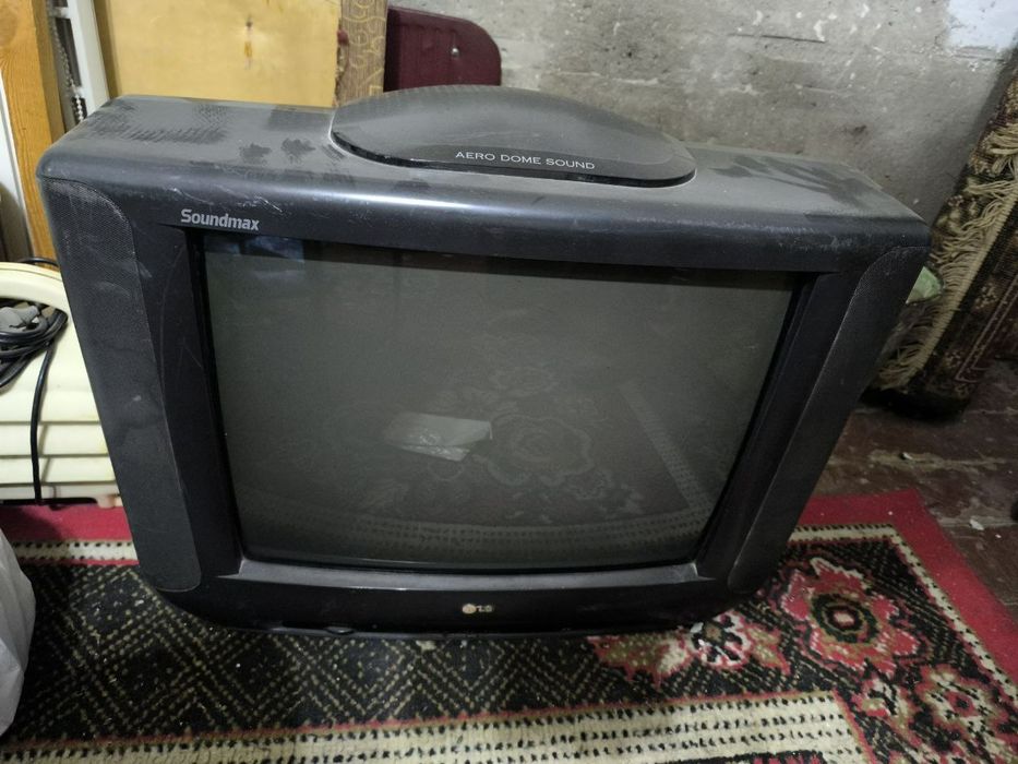 Телевизор б/у на запчасти