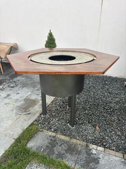 Gratar cu plita si suport ceaun/disc