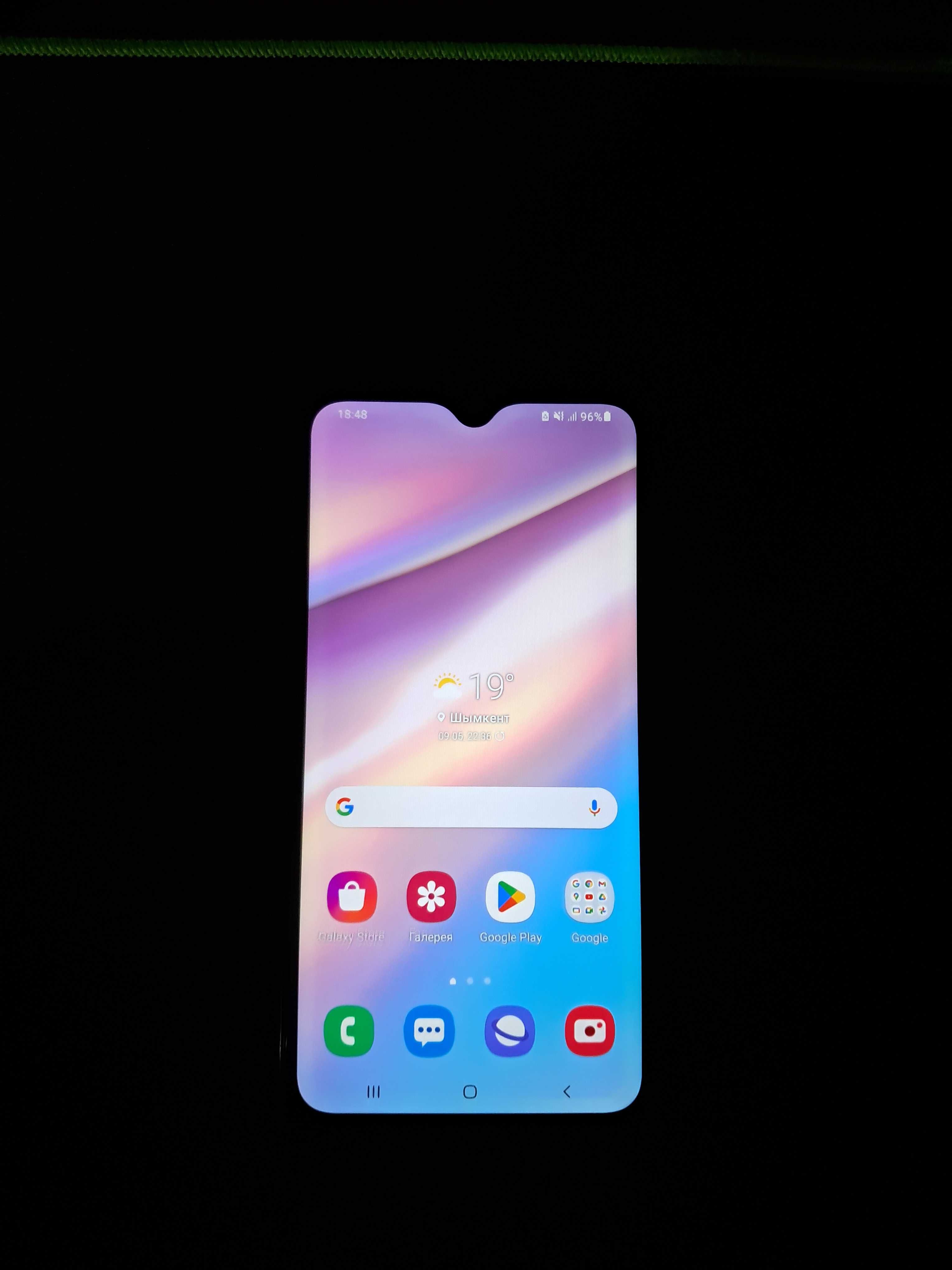 Продам смартфон Samsung Galaxy A10S