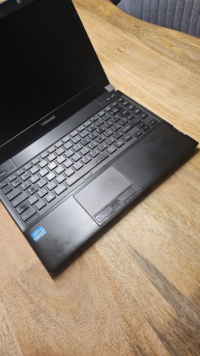 Лаптоп Toshiba Portege R930