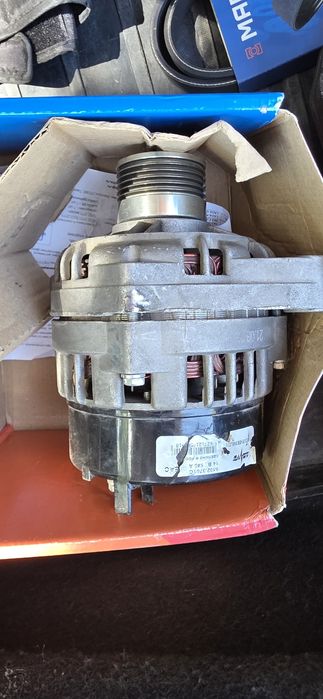 Продам генератора на ваз 140 амепер  рабочий