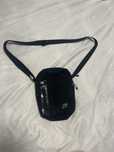 Borseta nike tech crossbody de barbati 150 lei