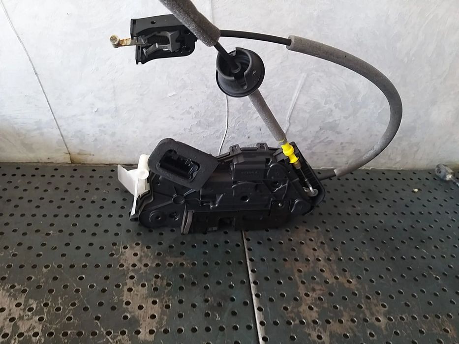 Broasca usa stanga fata audi a3 8y b5c5tb837015c