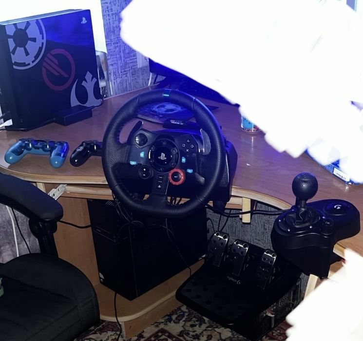 Продам комлект Ps 4