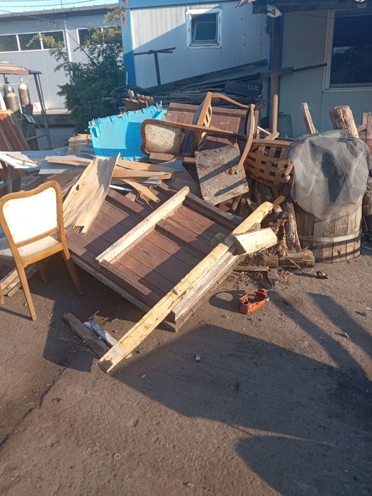 Debarasez aruncam mobila veche etc.