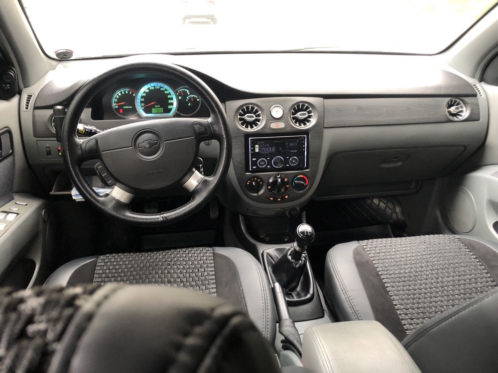 Chevrolet Lacetti 1.8  2010