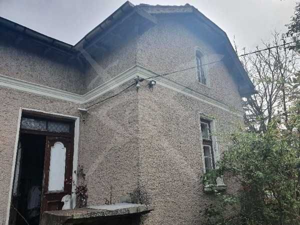 Двуетажна къща в с.Бойково 89360