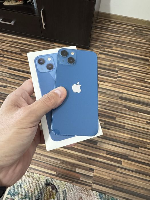 iPhone 13 albastru, memorie 128Gb, baterie 98%, iOS 26, husa, la cutie
