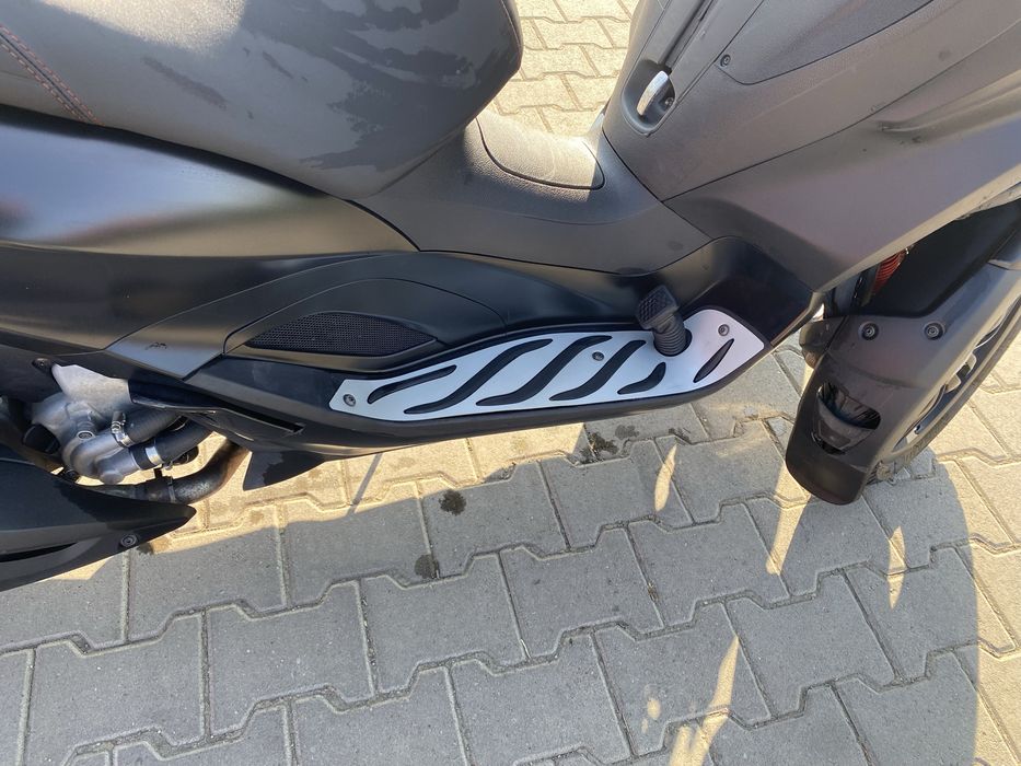 Piaggio mp3 sport cat B