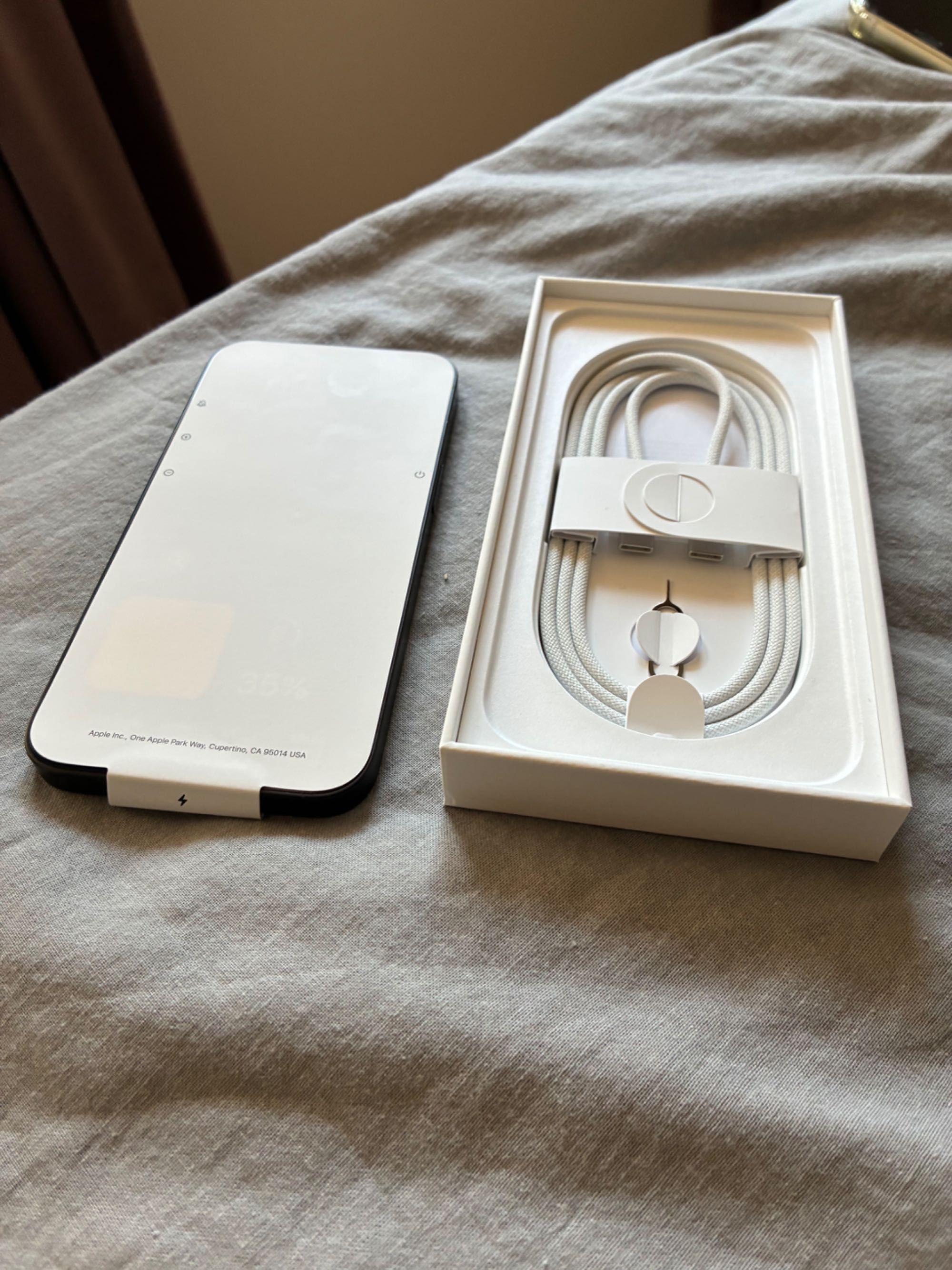 Apple iPhone 16e