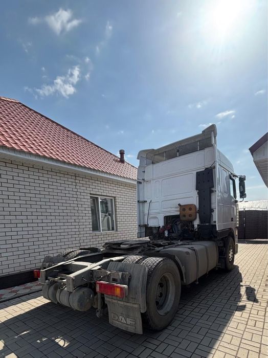 Продам тягач DAF