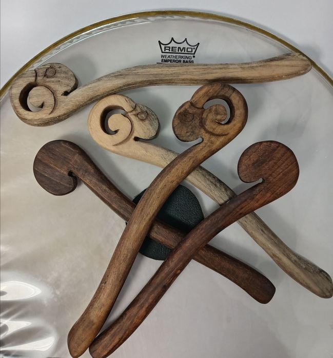 Кияк, палка за тъпан.
L= 32 см.