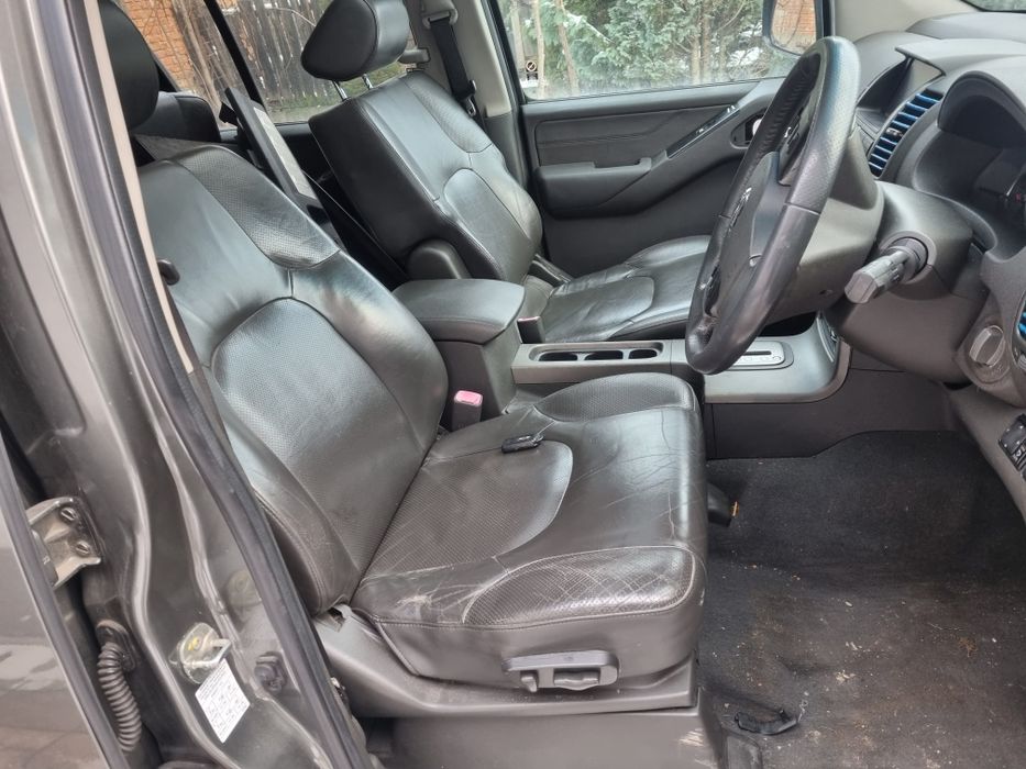 Dezmembrez Nissan pathfinder 2.5 automată