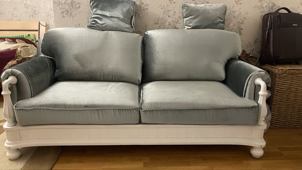Продам итальянский диван