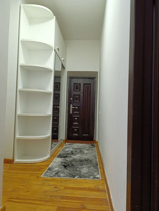 Икки хонали кирпичный квартира ижарага берилади