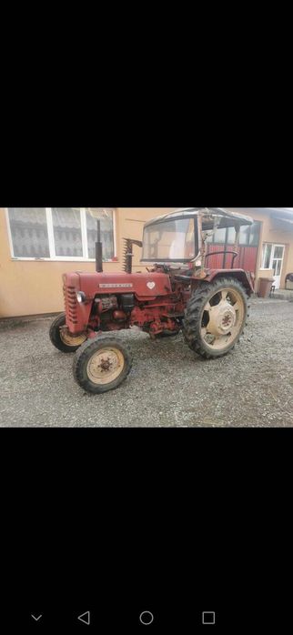 Tractor mccormick d439