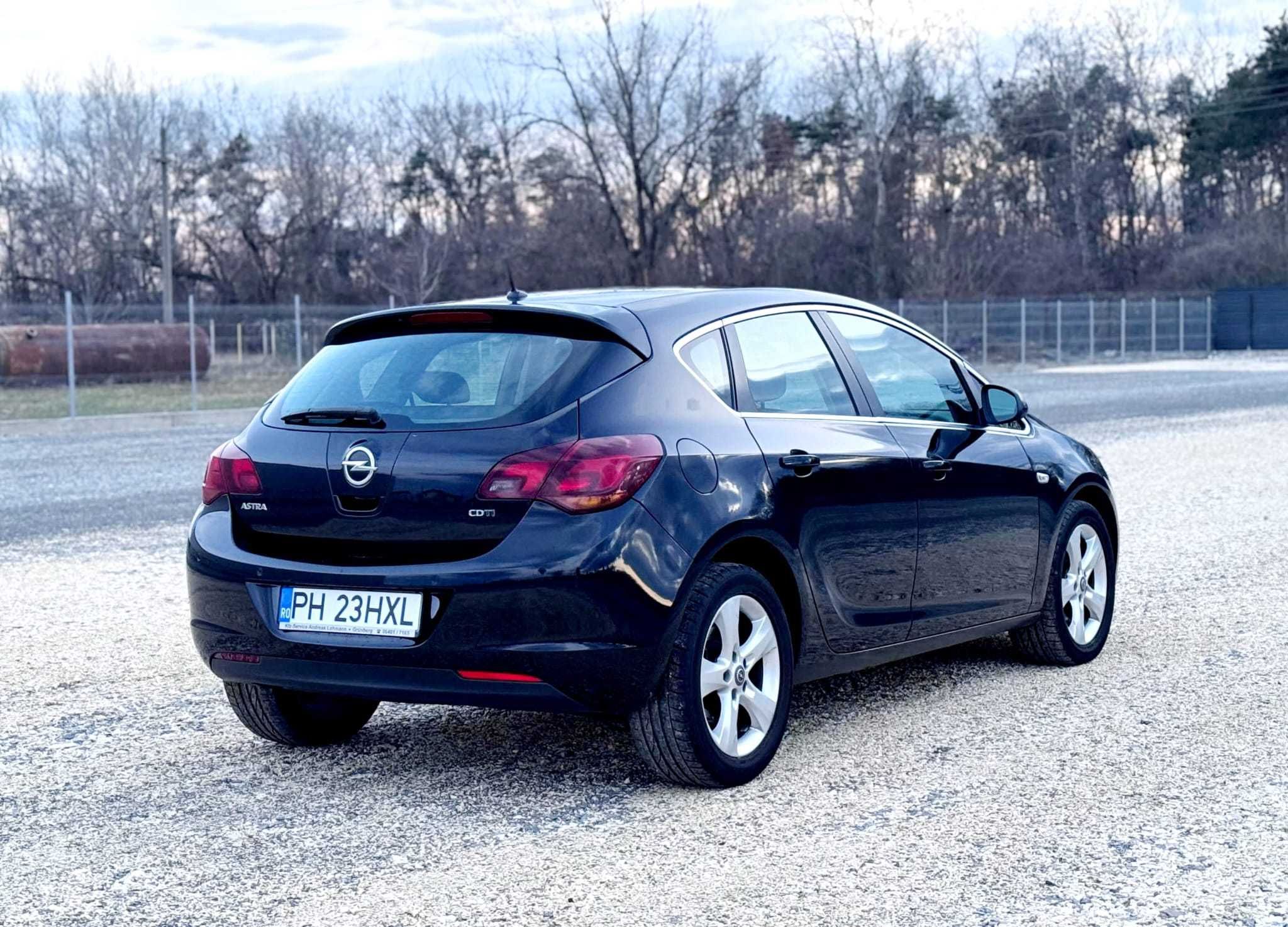 Opel Astra J 2011/11, 1,7 Diesel Euro 5
Pret =4800 € ( Negociabil)