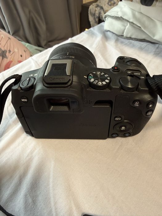 фотоапарат Canon EOS R8 + обектив RF 24-50 mm + карта памет 120 GB