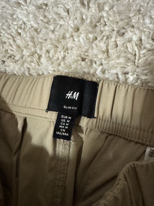 Pantaloni bej cargo H&M