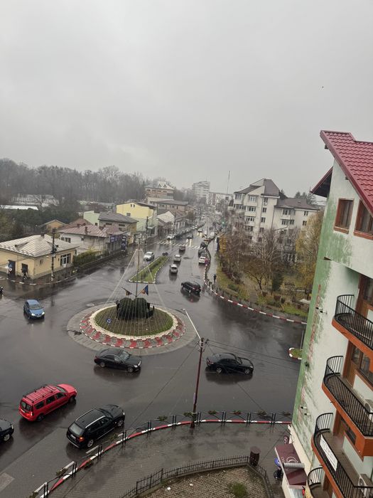 Apartament 3 camere 100 m2 centru Gaesti