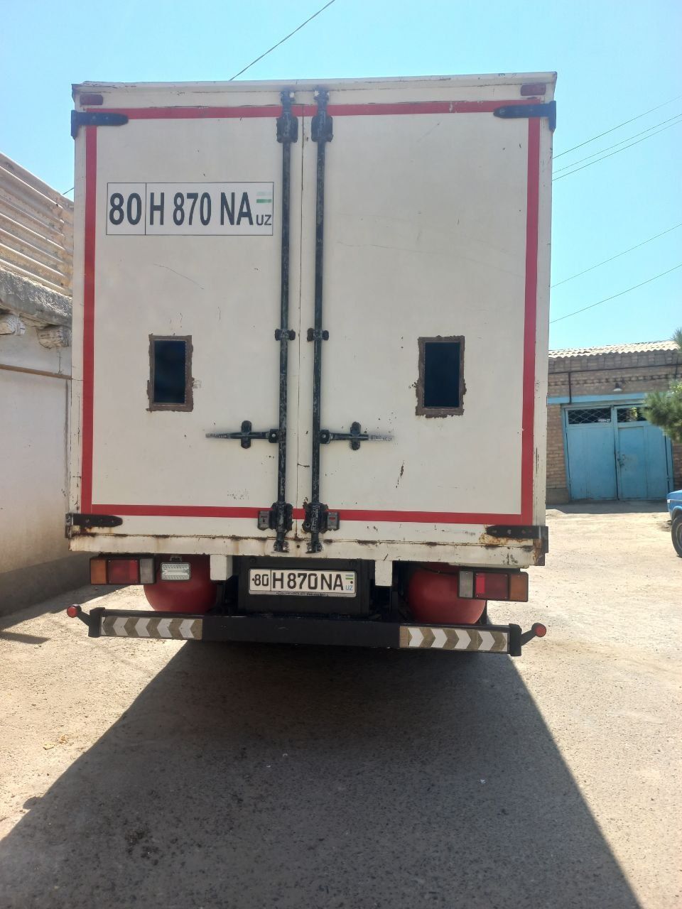 Isuzu sotiladi 5 tonnalik