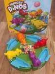 Продавам - надтолни игри "Прасчо прас" и "Hungry Dinos"