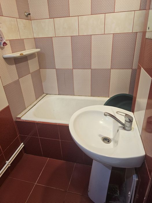 Garsoniera de inchiriat