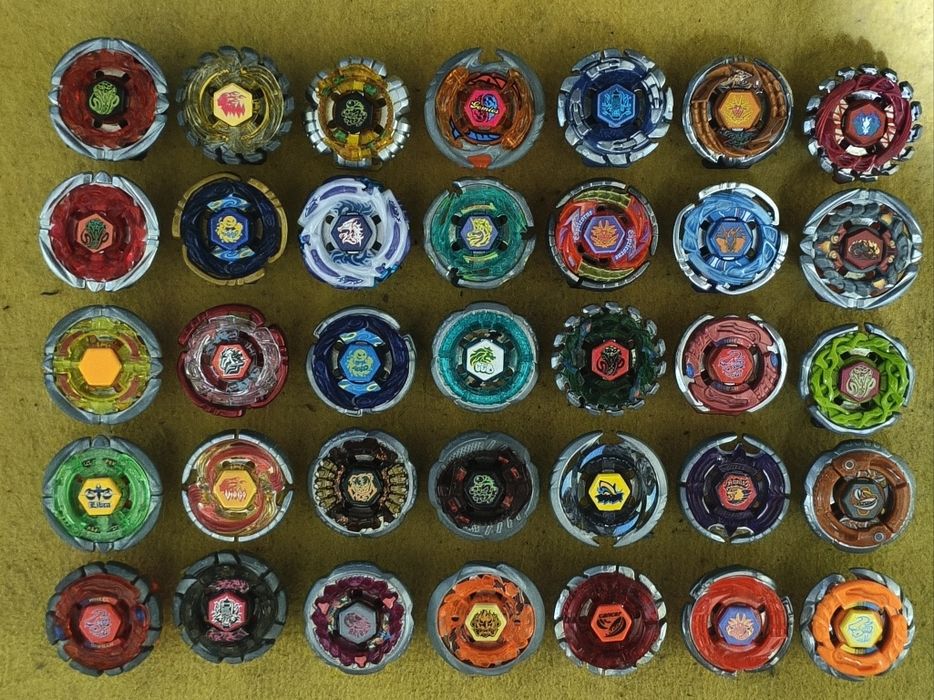 Hasbro beyblade metal fusion/masters