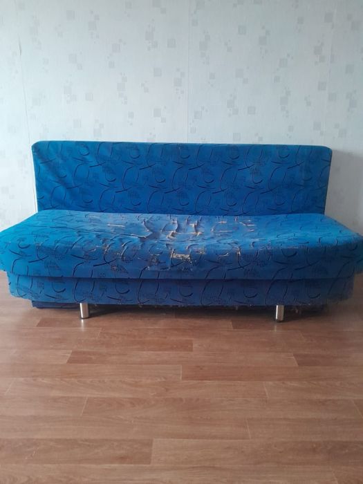 Отдам даром или обменяю диван