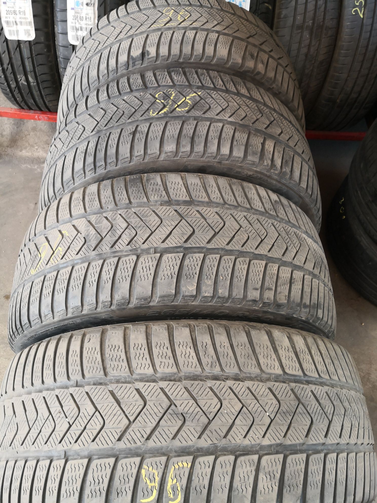 265 40 20 цола гуми Pirelli