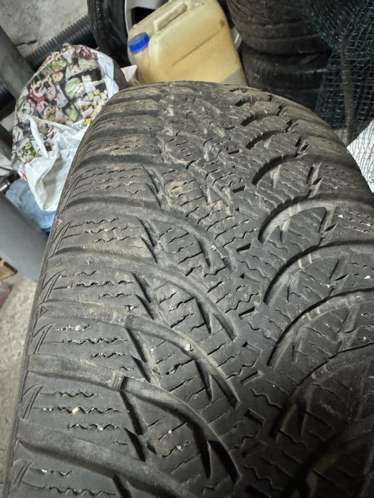2бр.Зимни гуми kumho 195/65/15